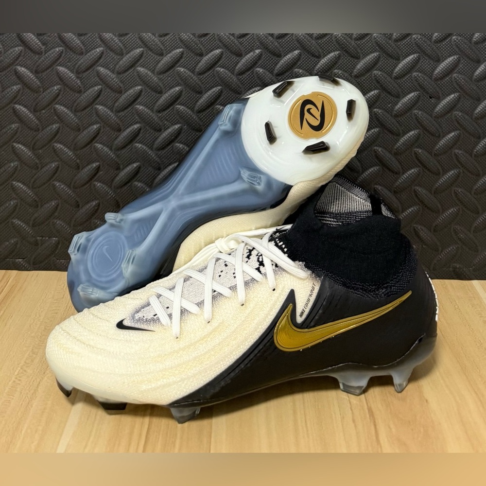 Nike Phantom Luna 2 Elite FG Soccer Cleats FJ2572-100 Mens Size 7.5 Women Size 9